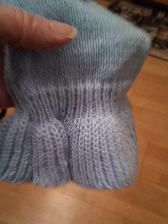 Source Unknown Light Blue Ruffle V-Neck Sweater - Picture 5 of 10